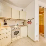 Apartman With Garden - Happy