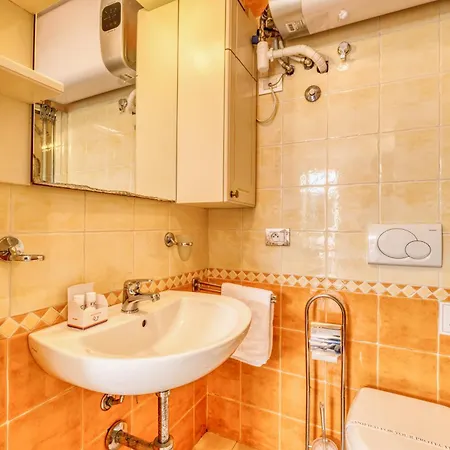 Nice Studio With Garden And Terrace - Happy Rentals