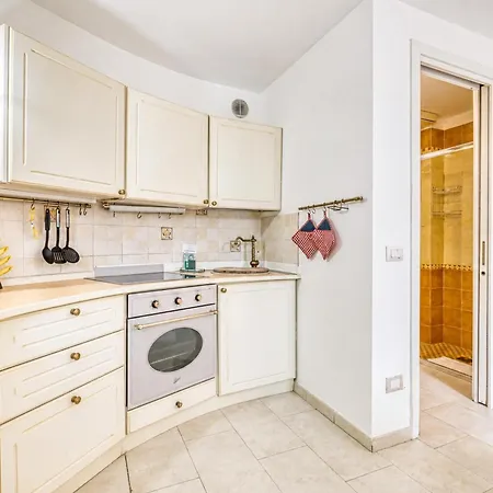 Nice Studio With Garden And Terrace - Happy Rentals *